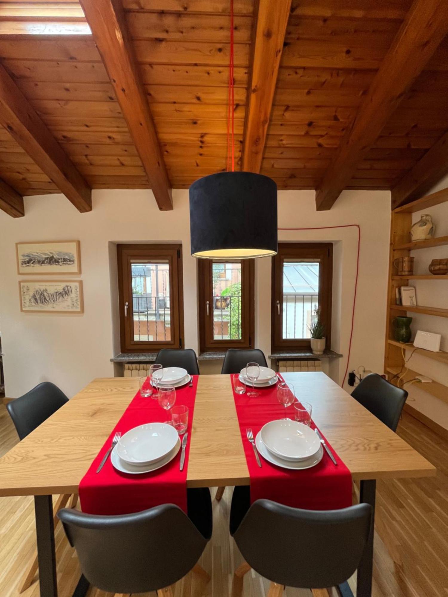 Maison De Trotte Aosta Esterno foto